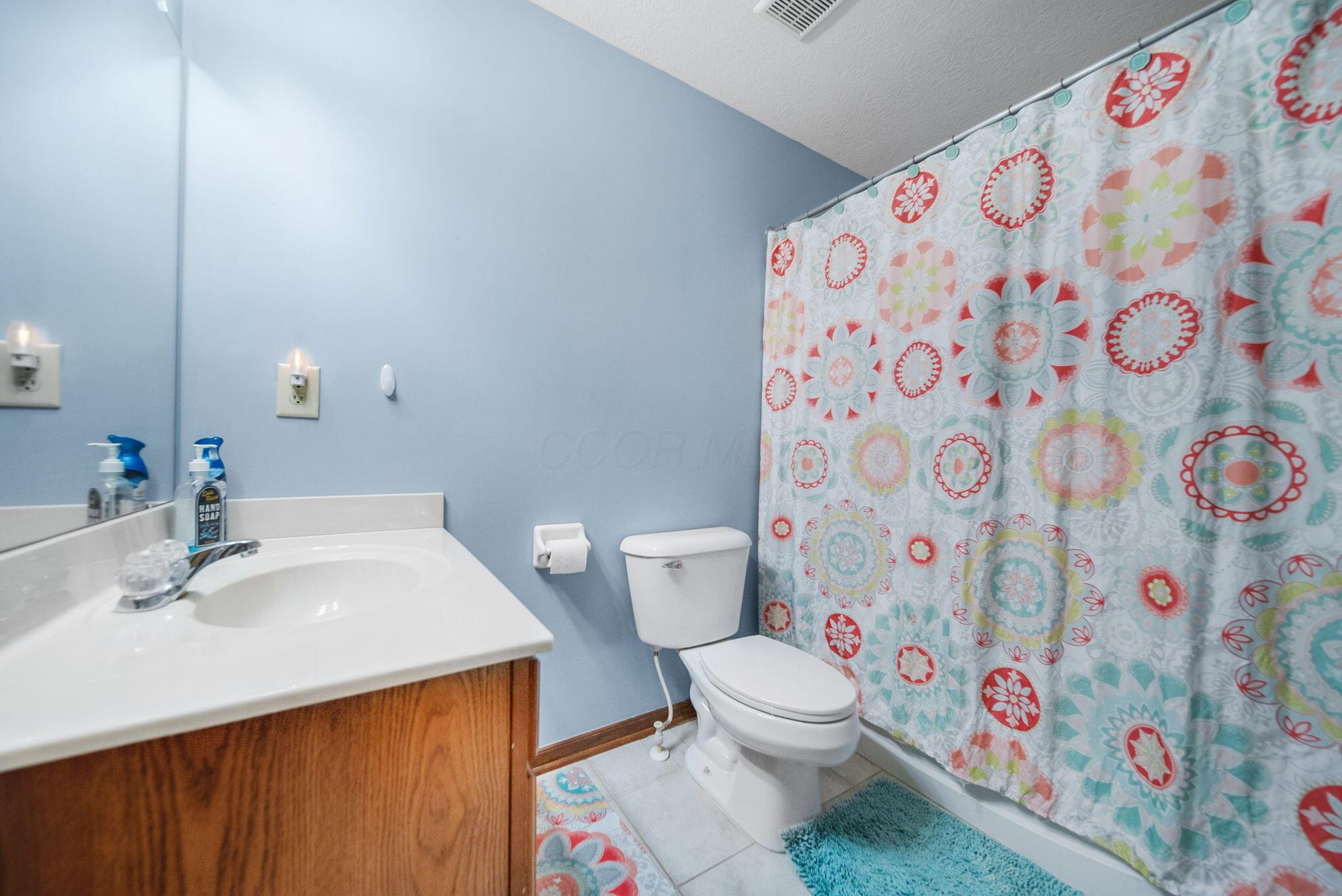 12094 Beech Tree Court, Thornville, Ohio image 39