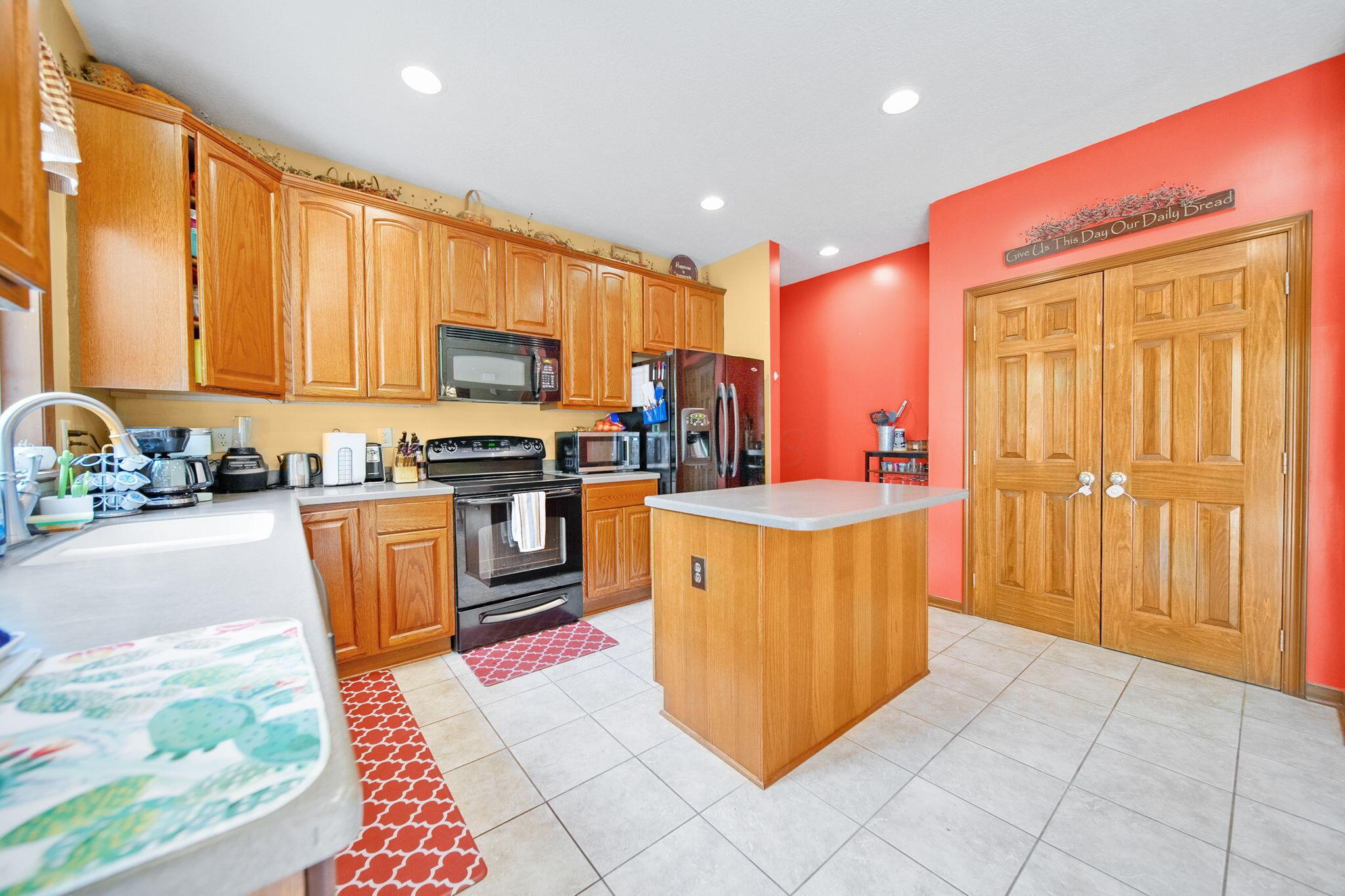 12094 Beech Tree Court, Thornville, Ohio image 15