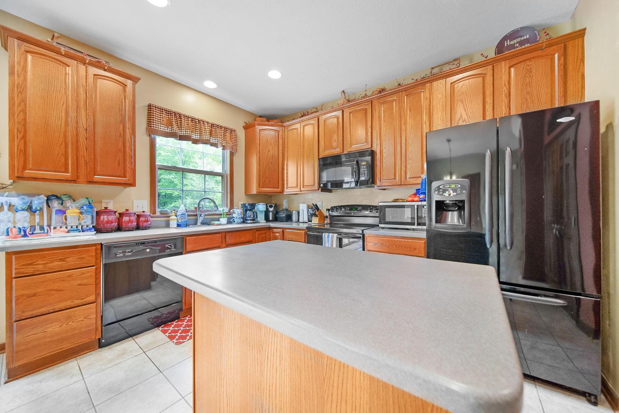 12094 Beech Tree Court, Thornville, Ohio image 16