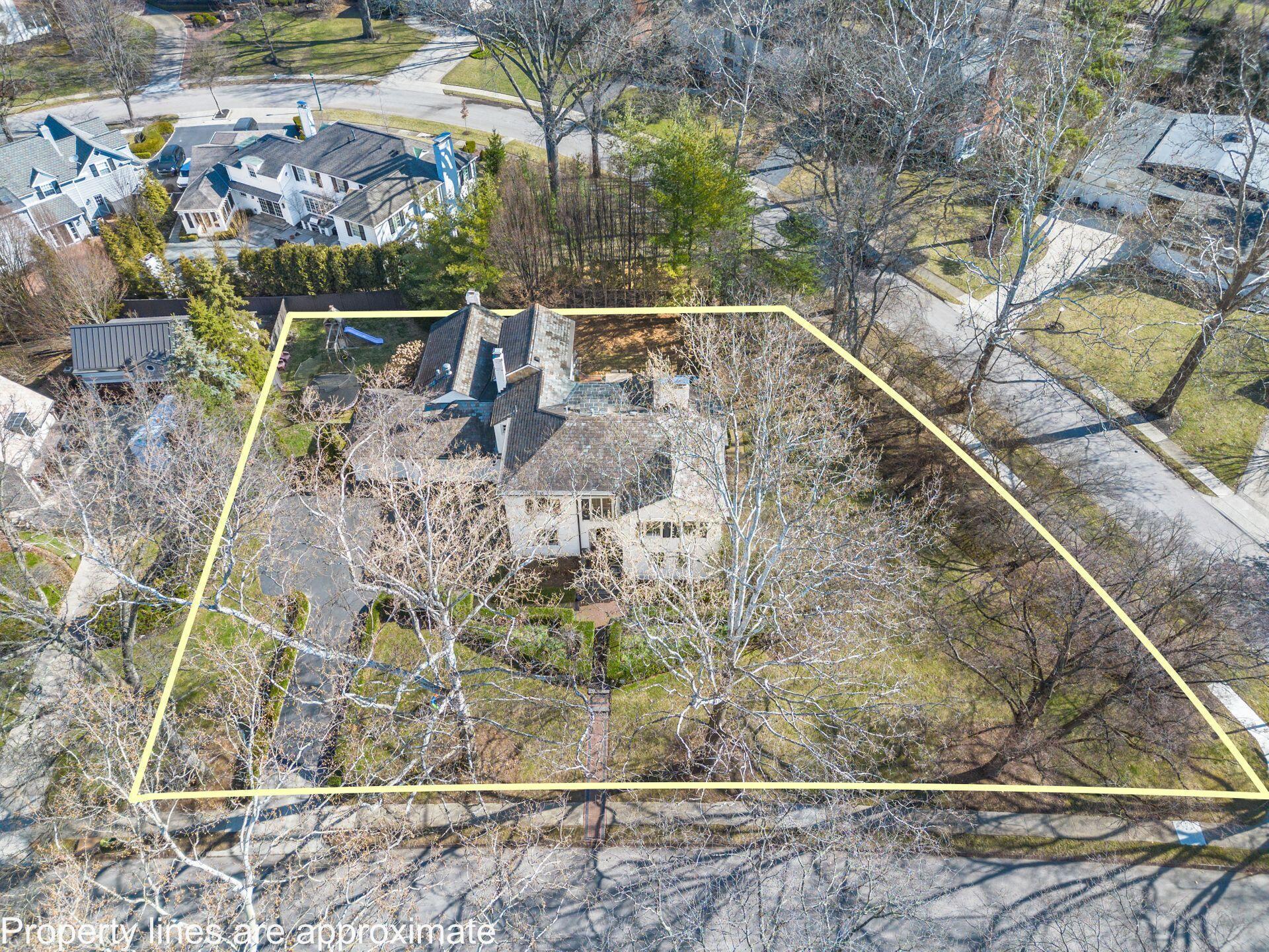 250 Ashbourne Road, Bexley, Ohio image 10