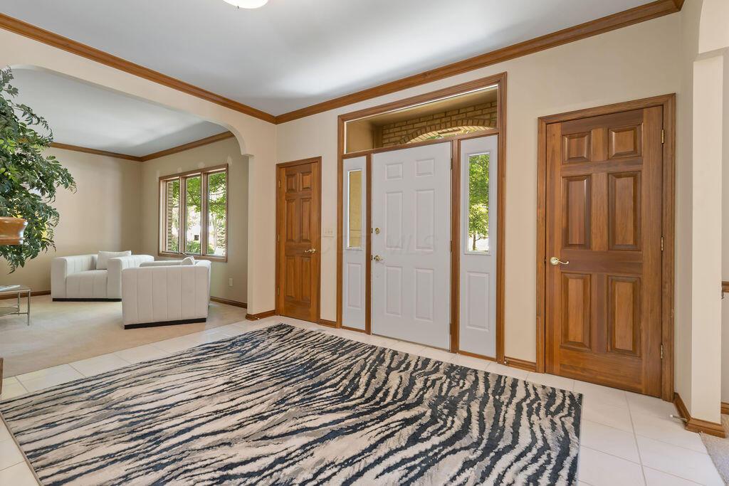 7113 Timberview Drive, Dublin, Ohio image 6