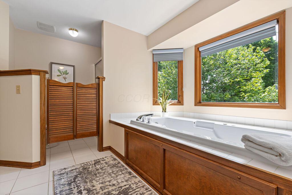 7113 Timberview Drive, Dublin, Ohio image 34
