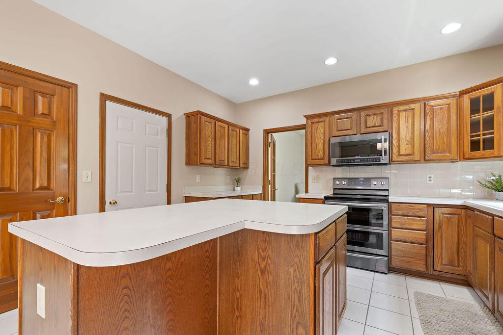 7113 Timberview Drive, Dublin, Ohio image 25