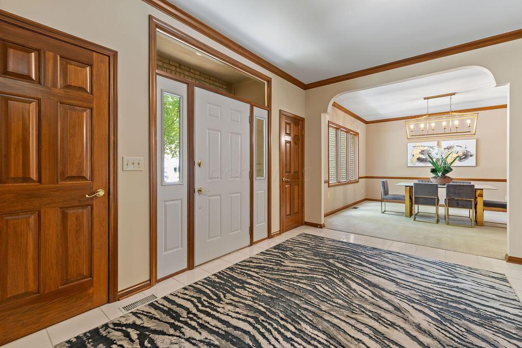 7113 Timberview Drive, Dublin, Ohio image 5
