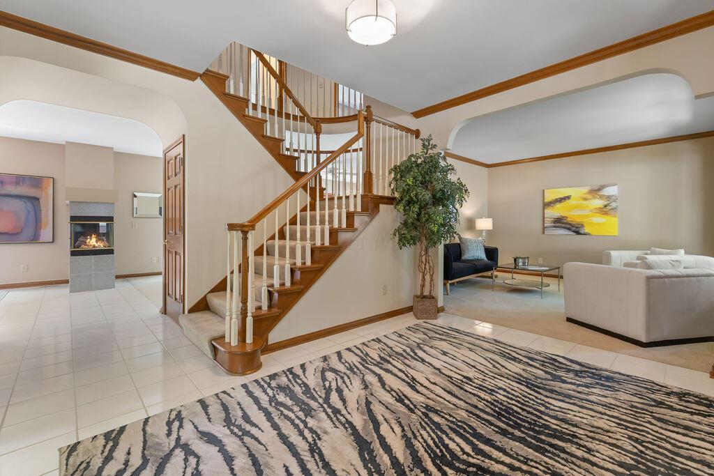 7113 Timberview Drive, Dublin, Ohio image 3