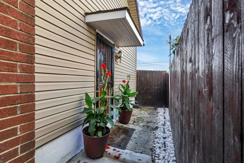 Tiny photo for 1751 Bide A Wee Park Avenue, Columbus, OH 43205 (MLS # 225037444)
