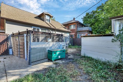 Tiny photo for 1751 Bide A Wee Park Avenue, Columbus, OH 43205 (MLS # 225037444)