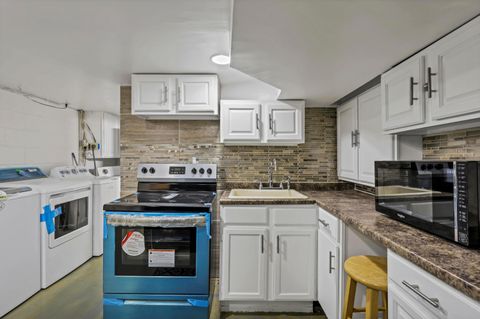 Tiny photo for 1751 Bide A Wee Park Avenue, Columbus, OH 43205 (MLS # 225037444)