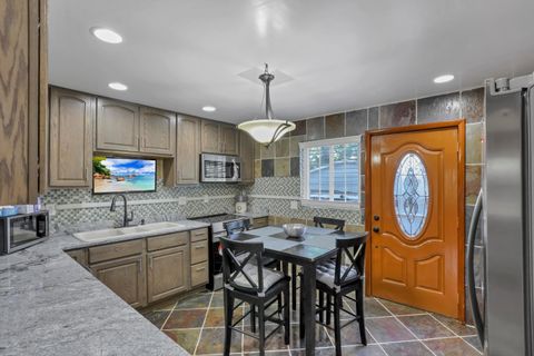 Tiny photo for 1751 Bide A Wee Park Avenue, Columbus, OH 43205 (MLS # 225037444)