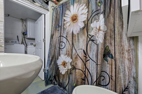 Tiny photo for 1751 Bide A Wee Park Avenue, Columbus, OH 43205 (MLS # 225037444)