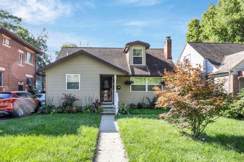 Tiny photo for 1751 Bide A Wee Park Avenue, Columbus, OH 43205 (MLS # 225037444)
