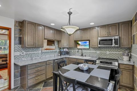 Tiny photo for 1751 Bide A Wee Park Avenue, Columbus, OH 43205 (MLS # 225037444)