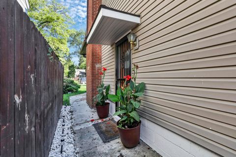 Tiny photo for 1751 Bide A Wee Park Avenue, Columbus, OH 43205 (MLS # 225037444)