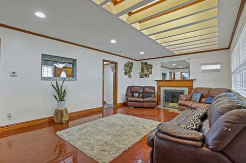 Tiny photo for 1751 Bide A Wee Park Avenue, Columbus, OH 43205 (MLS # 225037444)