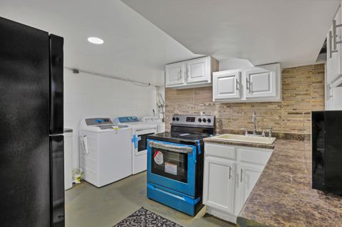 Tiny photo for 1751 Bide A Wee Park Avenue, Columbus, OH 43205 (MLS # 225037444)