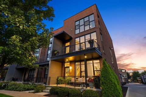 Photo of 289 Neruda Avenue, Columbus, OH 43215 (MLS # 225032246)