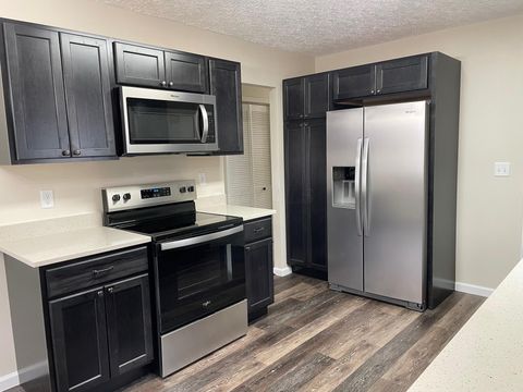 Tiny photo for 215 Summitview Drive, Lancaster, OH 43130 (MLS # 226002561)