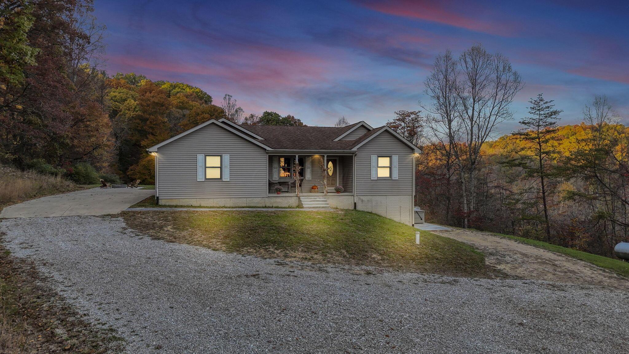 12371 E Buck Run Road, Rockbridge, Ohio image 1