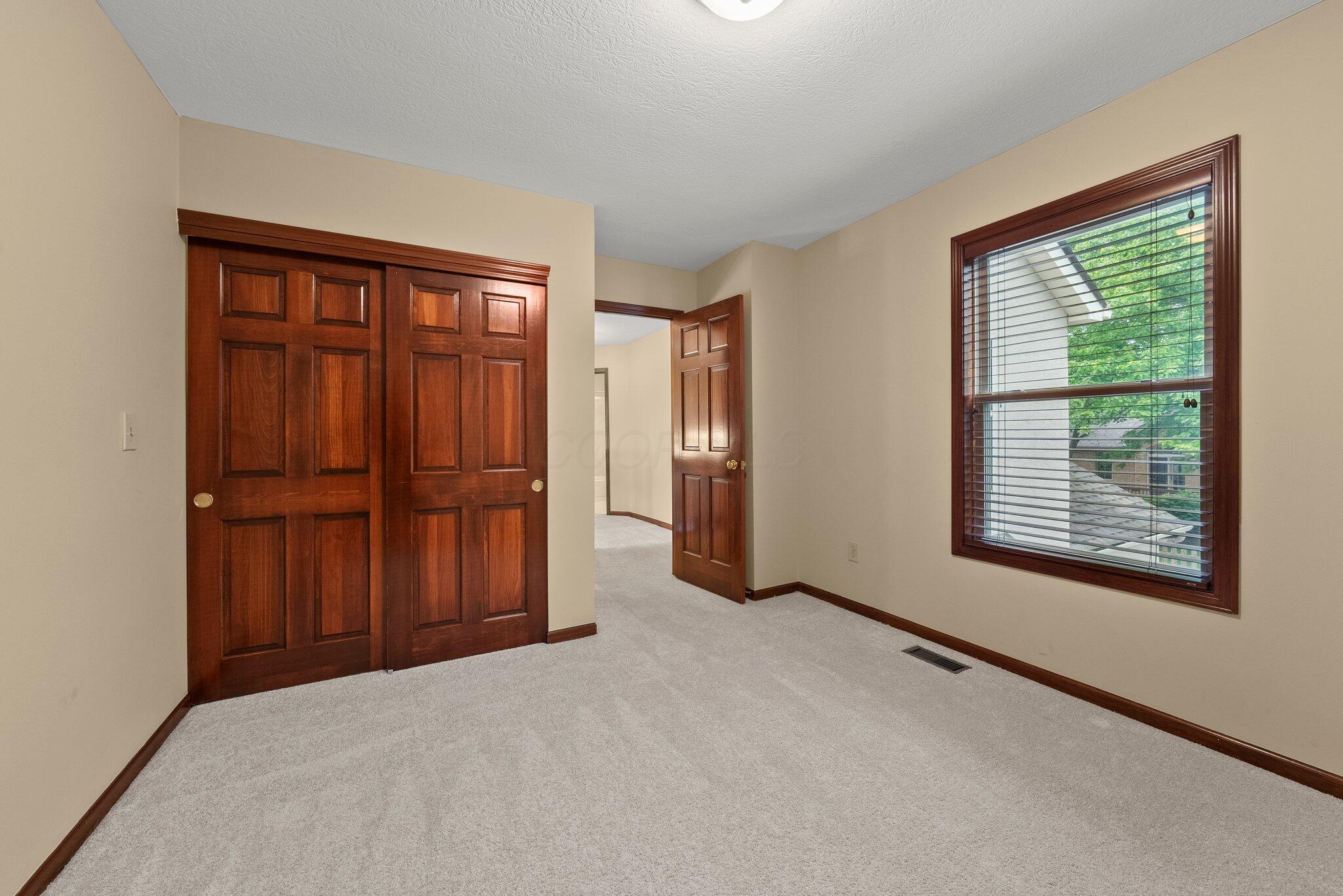 4653 Goodman Street, Grove City, Ohio image 32