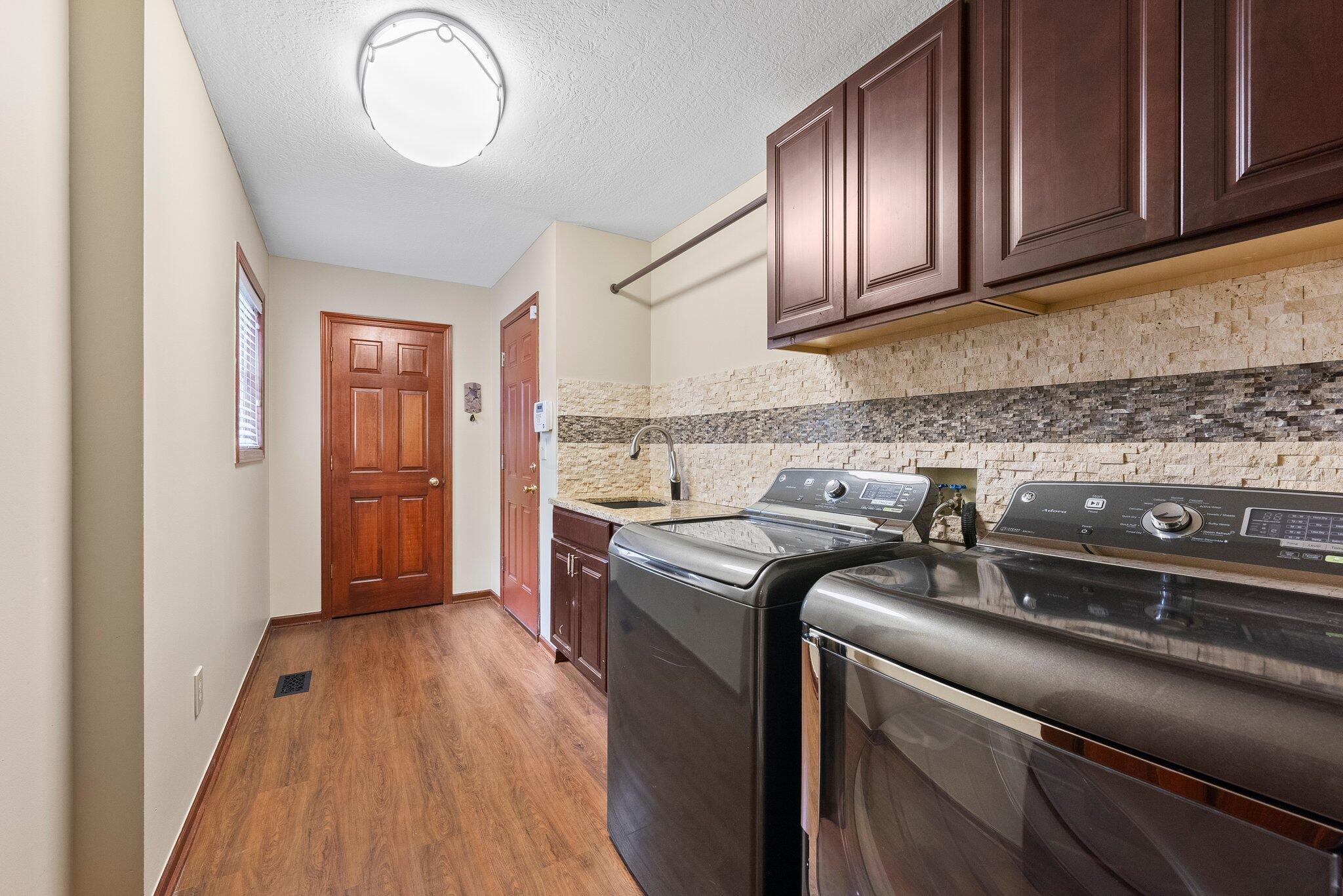 4653 Goodman Street, Grove City, Ohio image 20