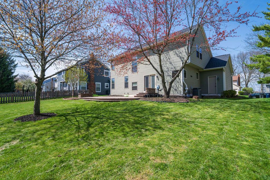 Hilliard, Ohio 43026, United States, 4 Bedrooms Bedrooms, ,3 BathroomsBathrooms,Residential,Contingent,113051