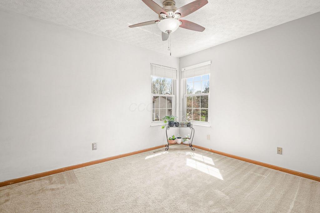 Hilliard, Ohio 43026, United States, 4 Bedrooms Bedrooms, ,3 BathroomsBathrooms,Residential,Contingent,113051