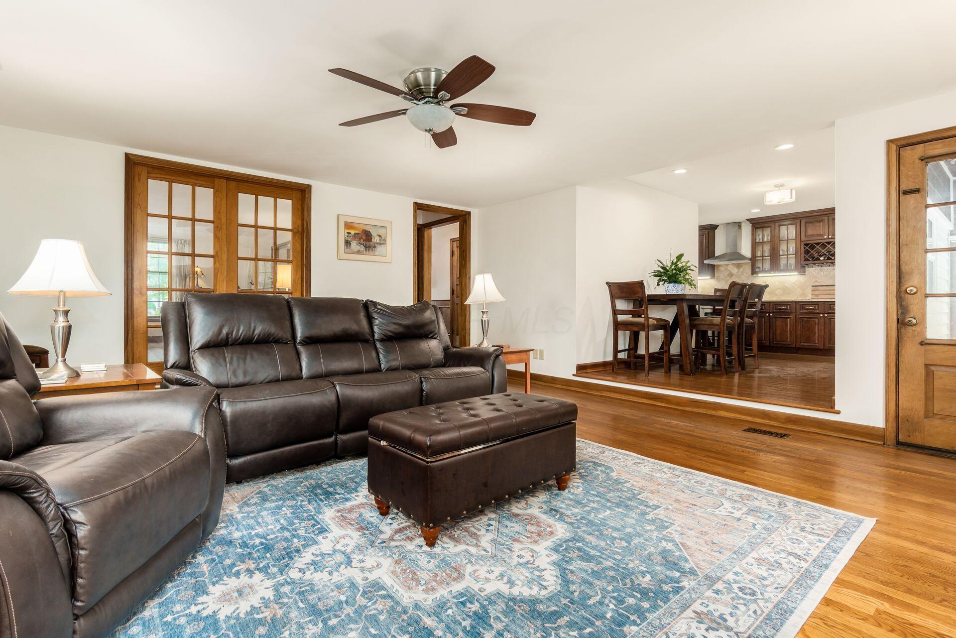 2731 E Broad Street, Bexley, Ohio image 17