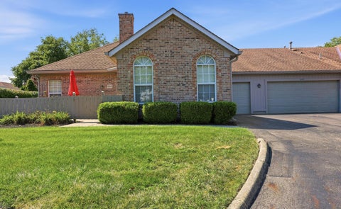 Photo of 5801 Willow Lake Drive, Grove City, OH 43123 (MLS # 226034630)