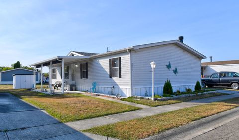 2011 Bluffstone Court, Grove City, OH 43123 - #: 224034073