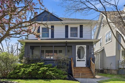 Photo of 109 S Westgate Avenue, Columbus, OH 43204 (MLS # 226010637)