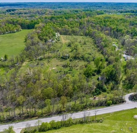 Photo of 8880 State Route 22 Pike, Roseville, OH 43777 (MLS # 226013824)