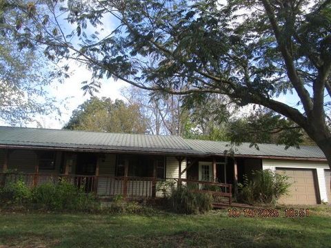 Tiny photo for 950 Federal Road, Little Hocking, OH 45742 (MLS # 225039643)