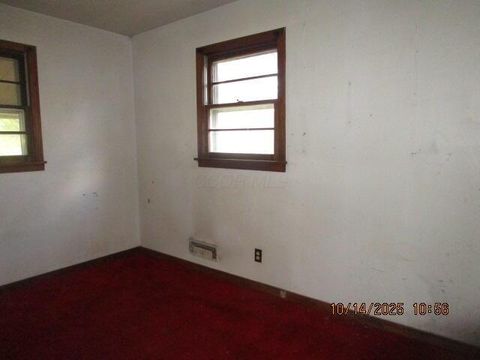 Tiny photo for 950 Federal Road, Little Hocking, OH 45742 (MLS # 225039643)