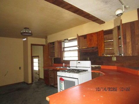 Tiny photo for 950 Federal Road, Little Hocking, OH 45742 (MLS # 225039643)