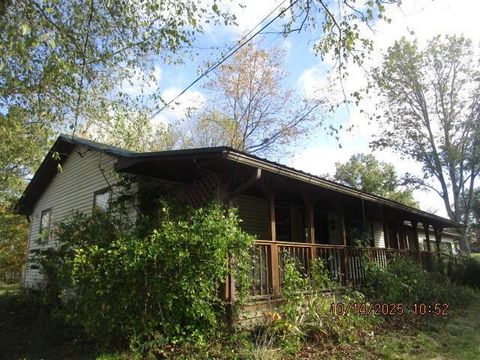 Tiny photo for 950 Federal Road, Little Hocking, OH 45742 (MLS # 225039643)