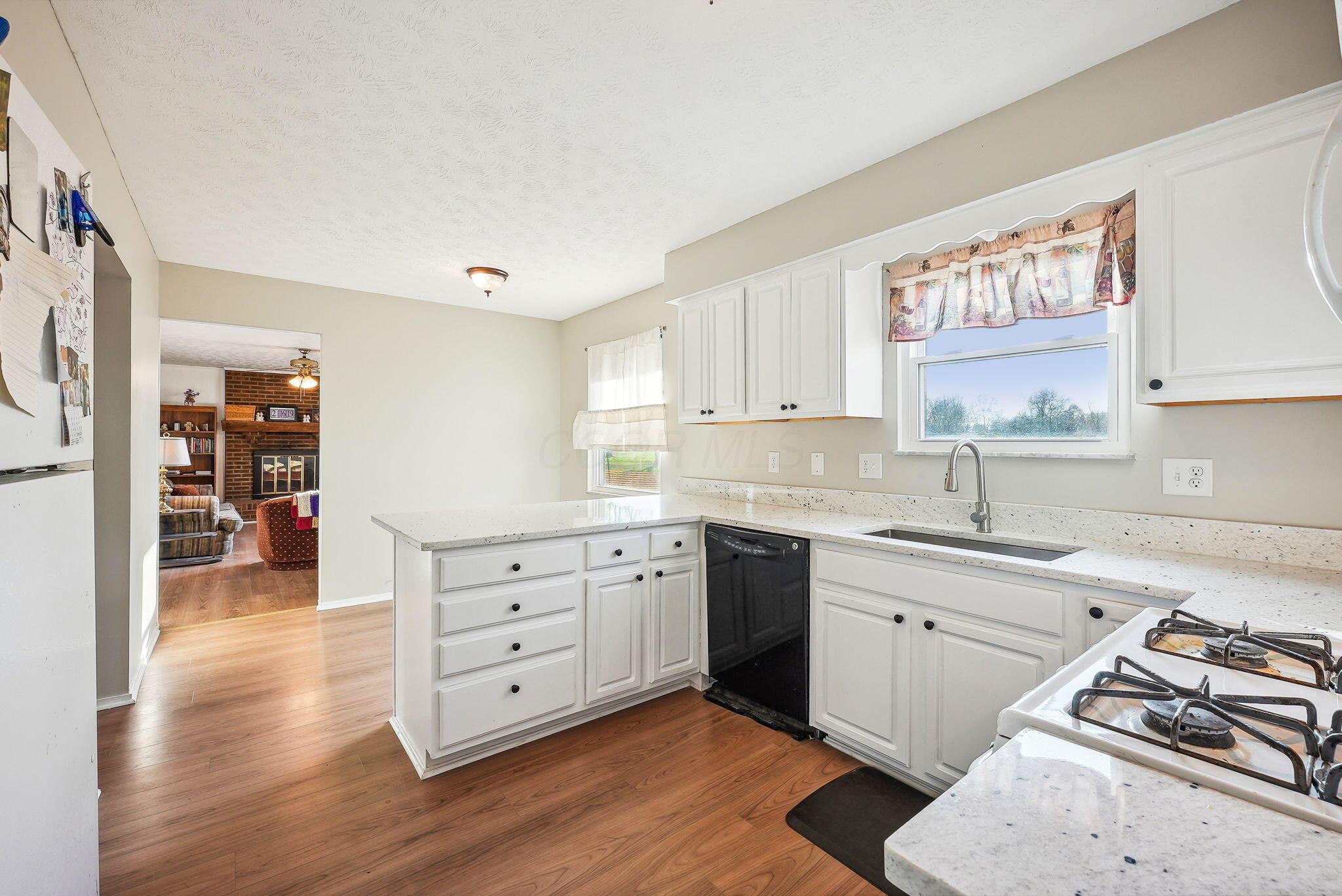 13855 Olde Post Road, Pickerington, Ohio image 5