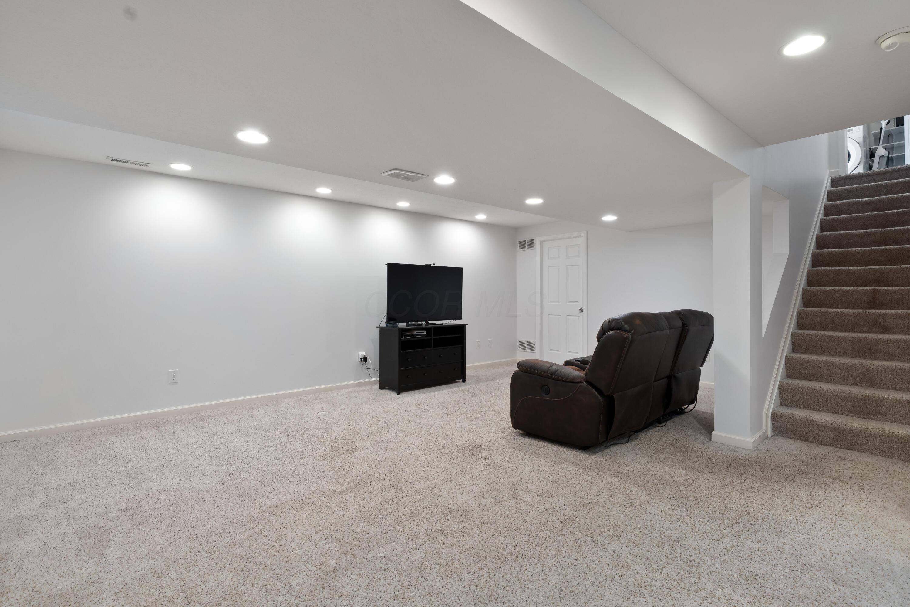 5536 Winchester Meadows Drive, Canal Winchester, Ohio image 33