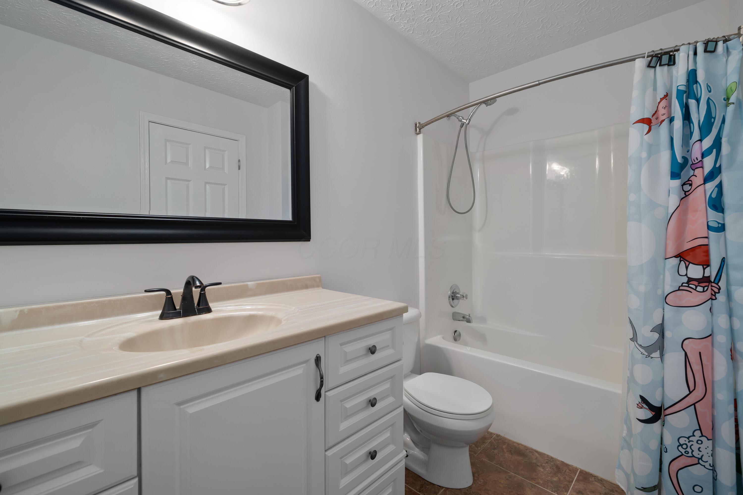5536 Winchester Meadows Drive, Canal Winchester, Ohio image 32