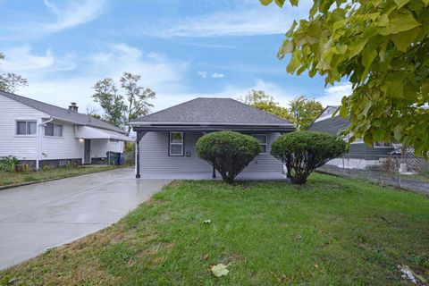 Photo of 2188 Amherst Avenue, Columbus, OH 43223 (MLS # 225041509)