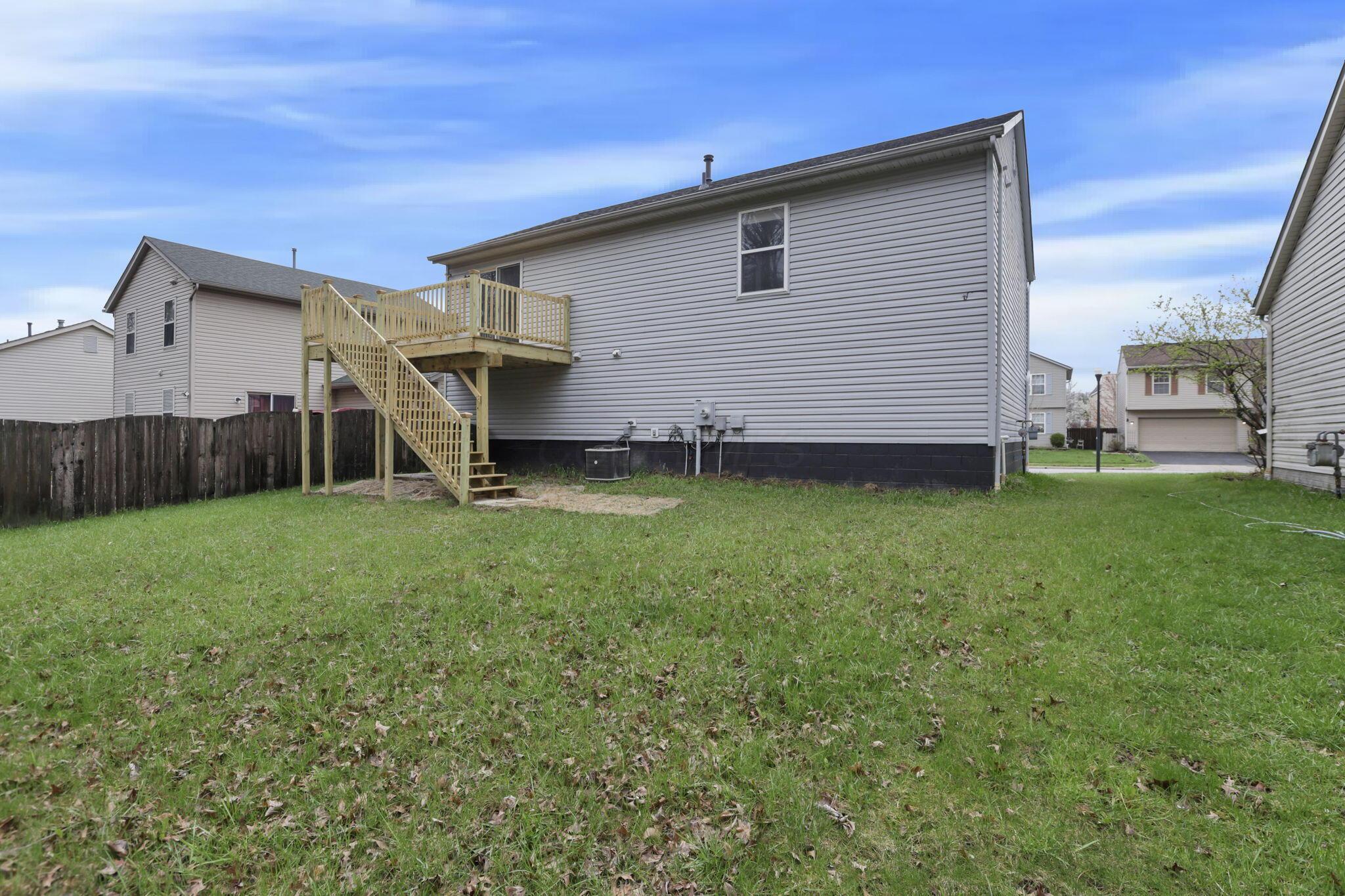 7891 Fairfax Loop Drive, Blacklick, Ohio image 31