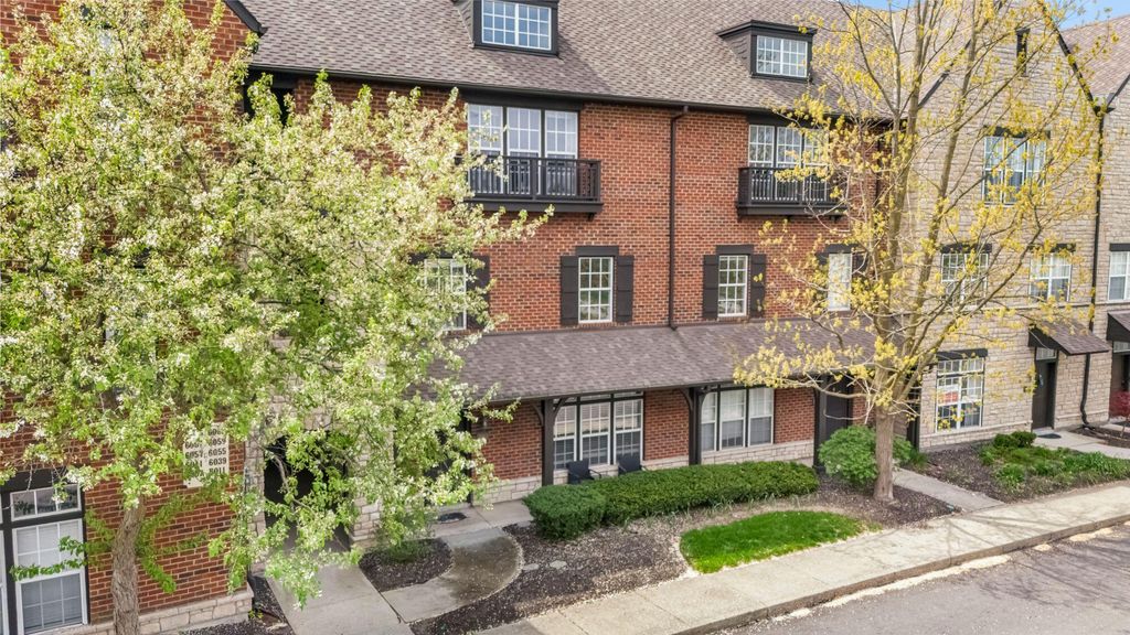 Photo of 6065 Craughwell Lane, Dublin, OH 43017 (MLS # 226012474)