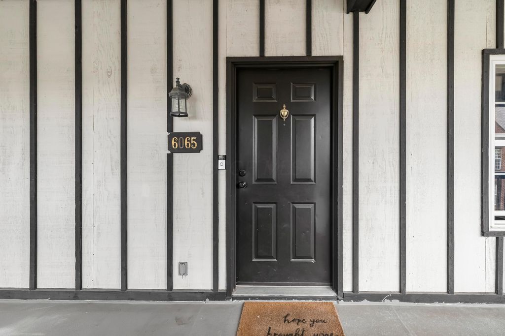 Photo of 6065 Craughwell Lane, Dublin, OH 43017 (MLS # 226012474)