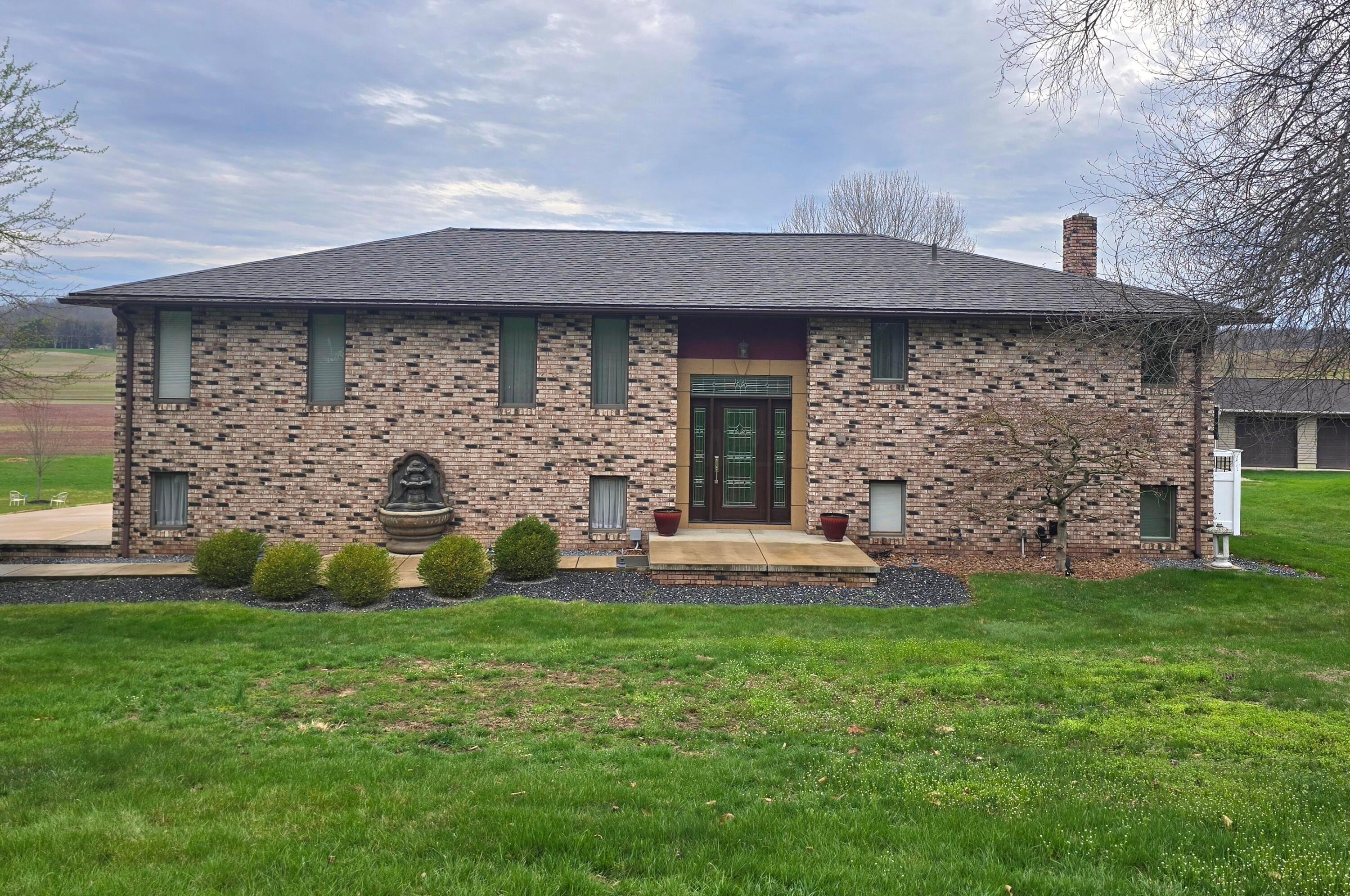 25135 Township Road 192, Coshocton, Ohio image 1