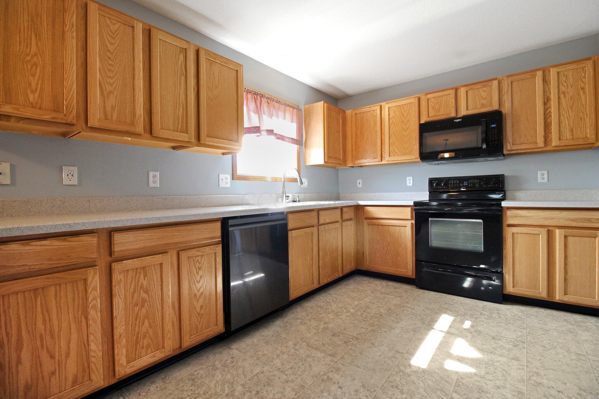 398 Ruffin Drive, Galloway, Ohio image 14