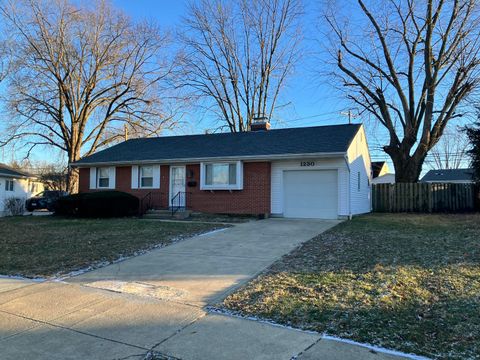 Photo of 1230 Carrousel Drive E, Reynoldsburg, OH 43068 (MLS # 226001570)