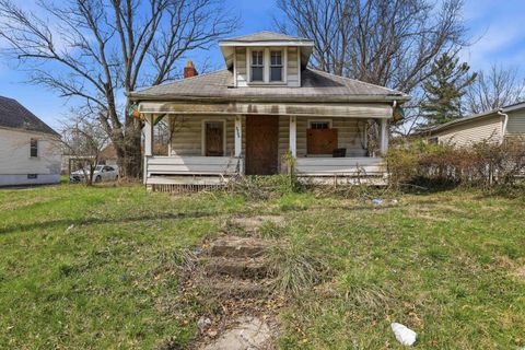 Photo of 2795 Perdue Avenue, Columbus, OH 43211 (MLS # 226008909)