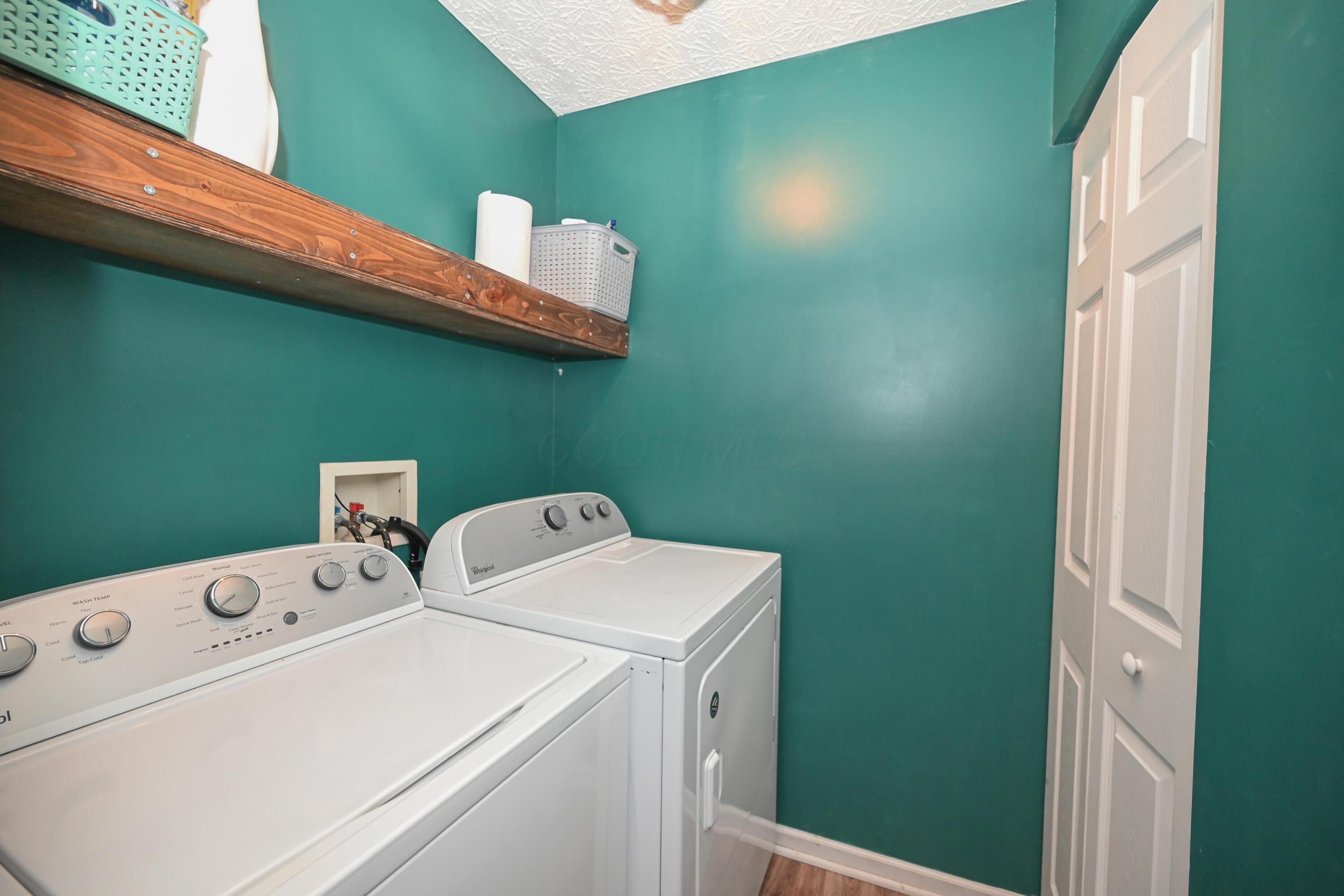 217 Harwood Court, Delaware, Ohio image 24