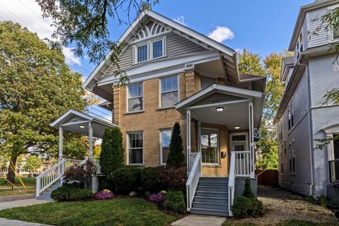 Photo of 240-242 S 18th Street, Columbus, OH 43205 (MLS # 225040926) Photo of 240-242 S 18th Street, Columbus, OH 43205 (MLS # 225040926)