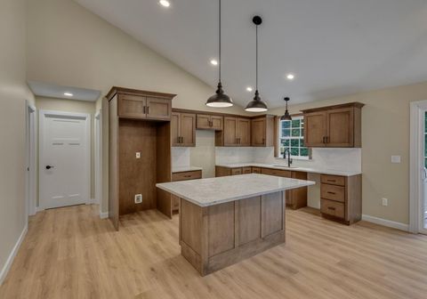 Tiny photo for 63 Appleseed Court Court, Howard, OH 43028 (MLS # 225041078)