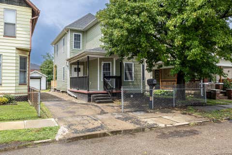 Photo of 21 Dewey Avenue, Newark, OH 43055 (MLS # 226027431)